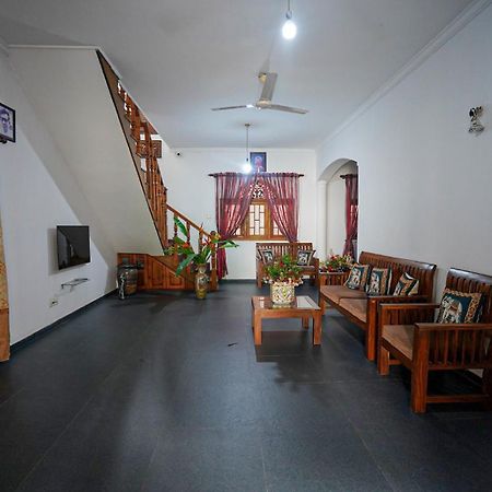 4Ty Two Homestay Galle Eksteriør bilde