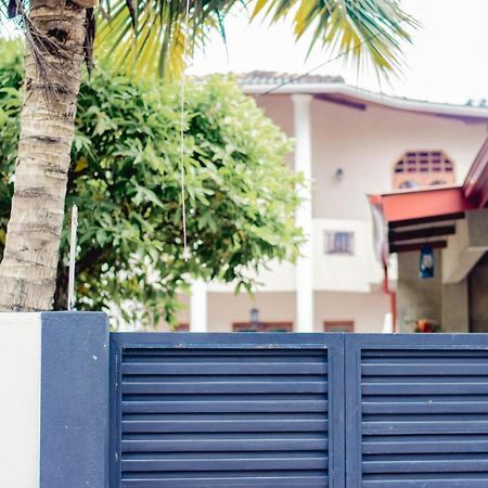 4Ty Two Homestay Galle Eksteriør bilde