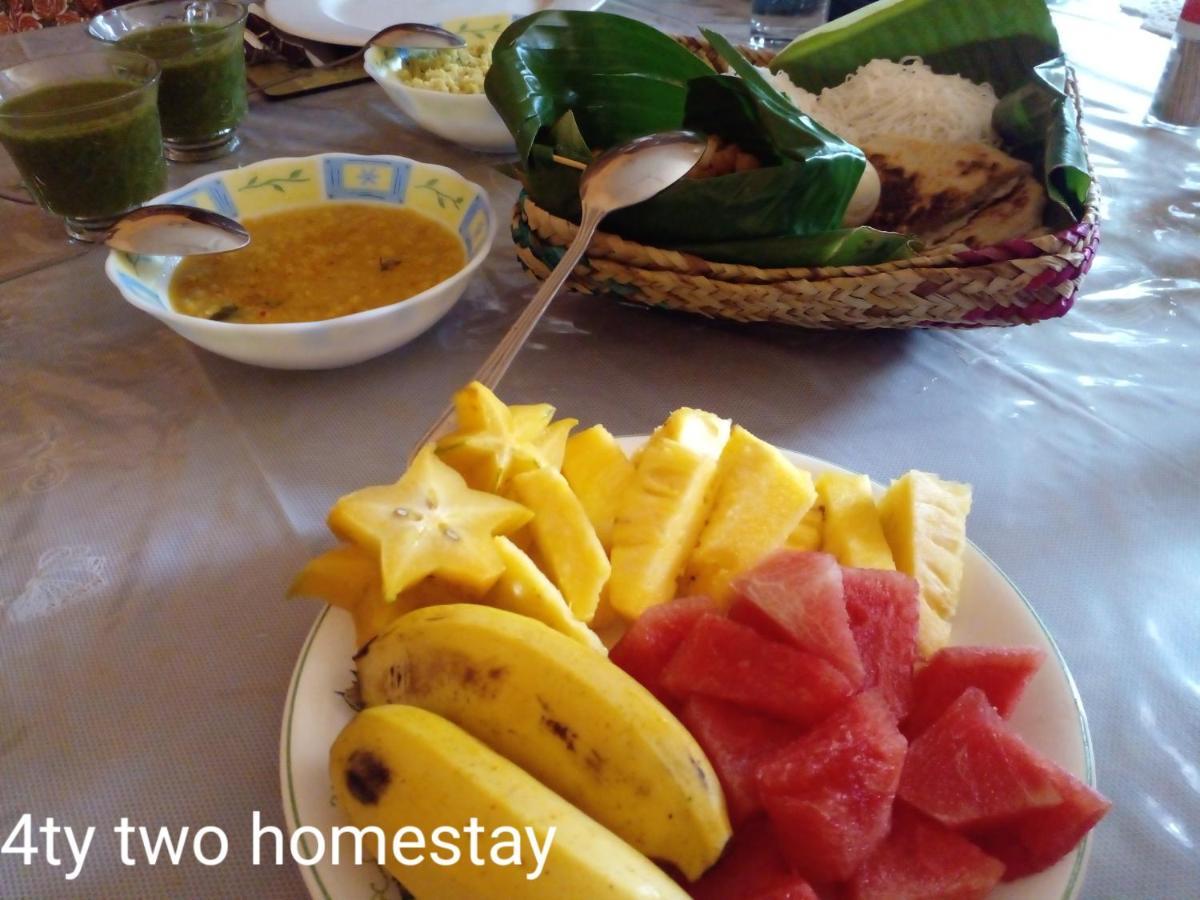 4Ty Two Homestay Galle Eksteriør bilde
