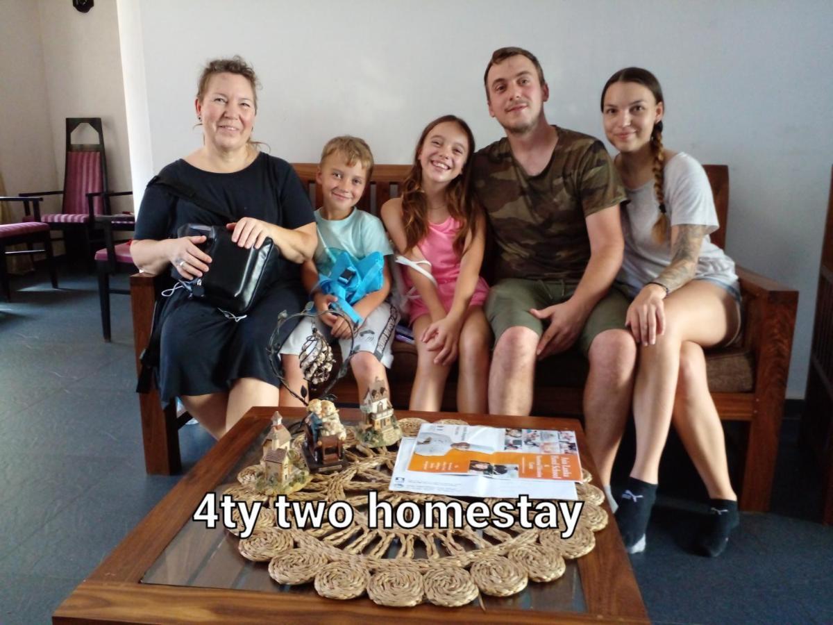 4Ty Two Homestay Galle Eksteriør bilde