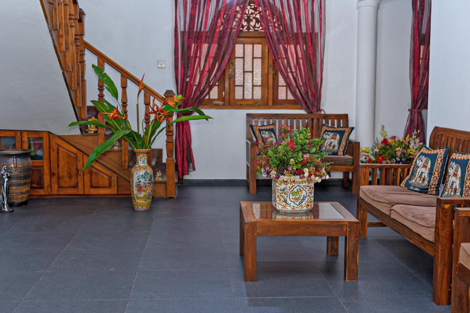 4Ty Two Homestay Galle Eksteriør bilde