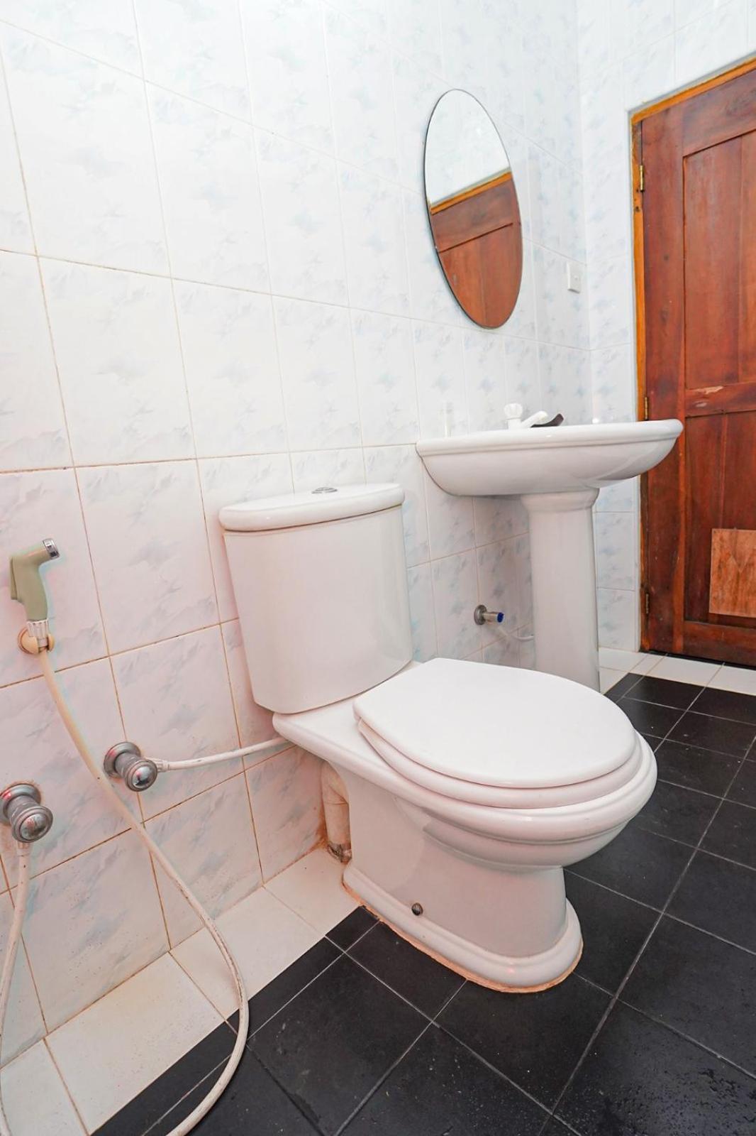 4Ty Two Homestay Galle Eksteriør bilde