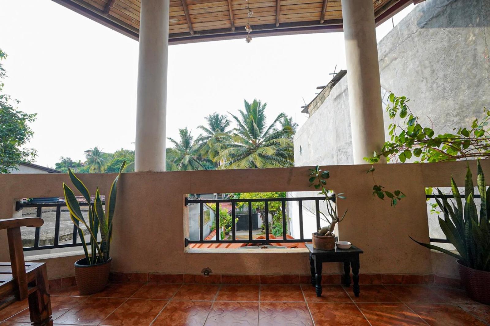 4Ty Two Homestay Galle Eksteriør bilde