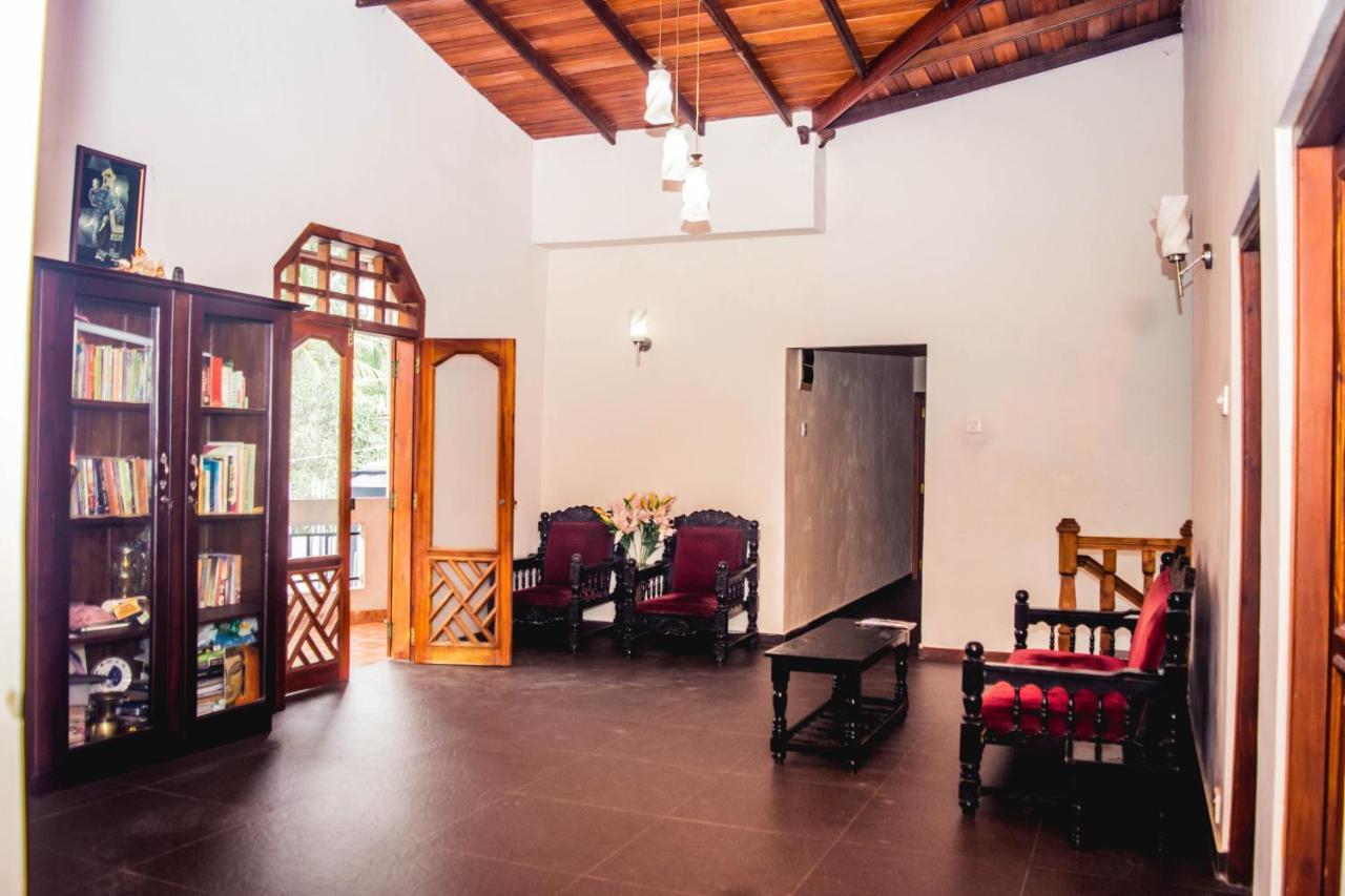 4Ty Two Homestay Galle Eksteriør bilde
