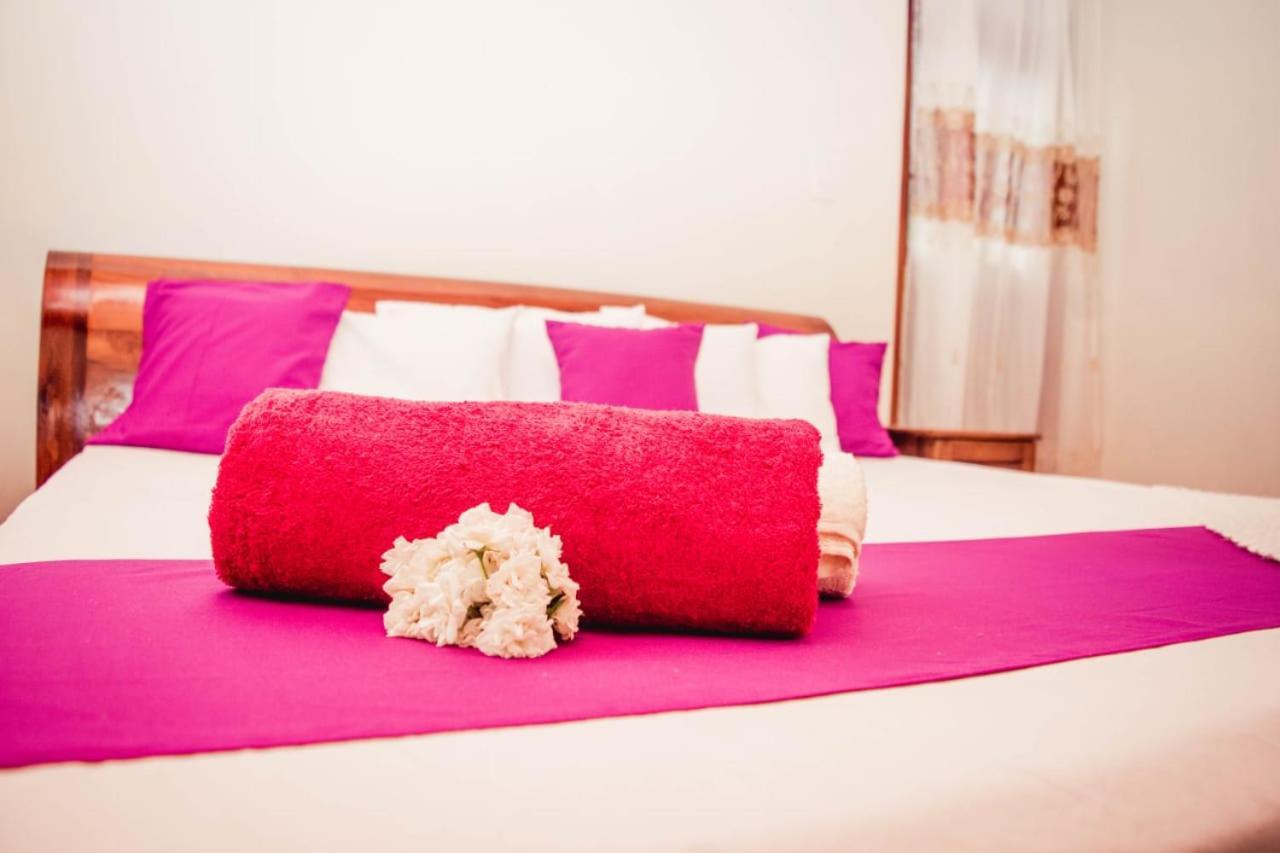 4Ty Two Homestay Galle Eksteriør bilde