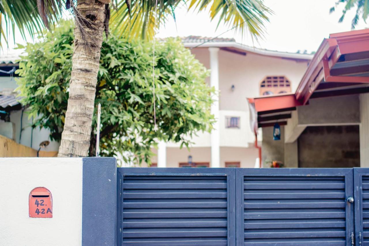 4Ty Two Homestay Galle Eksteriør bilde