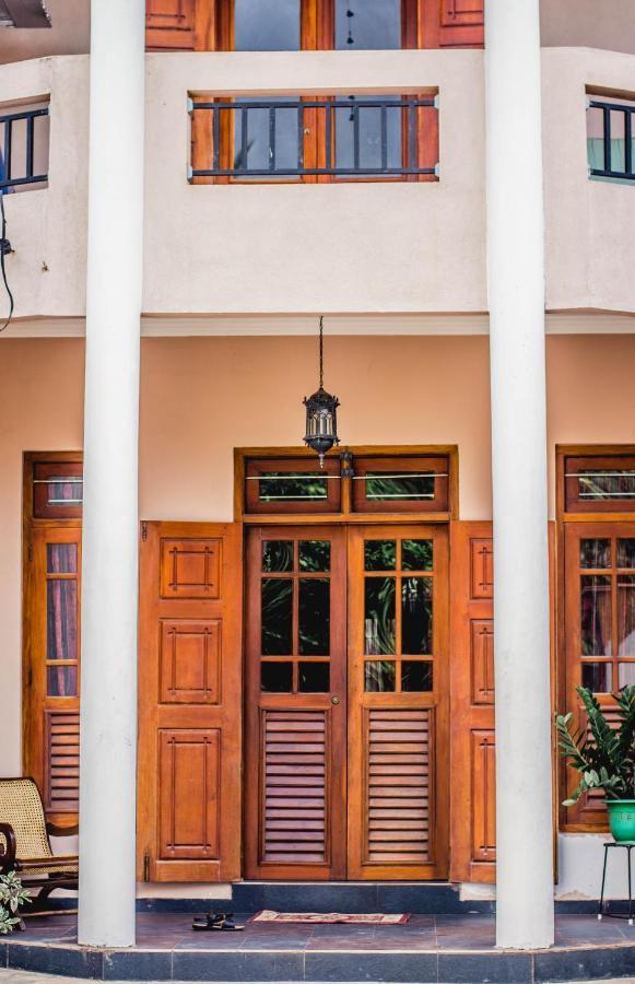 4Ty Two Homestay Galle Eksteriør bilde
